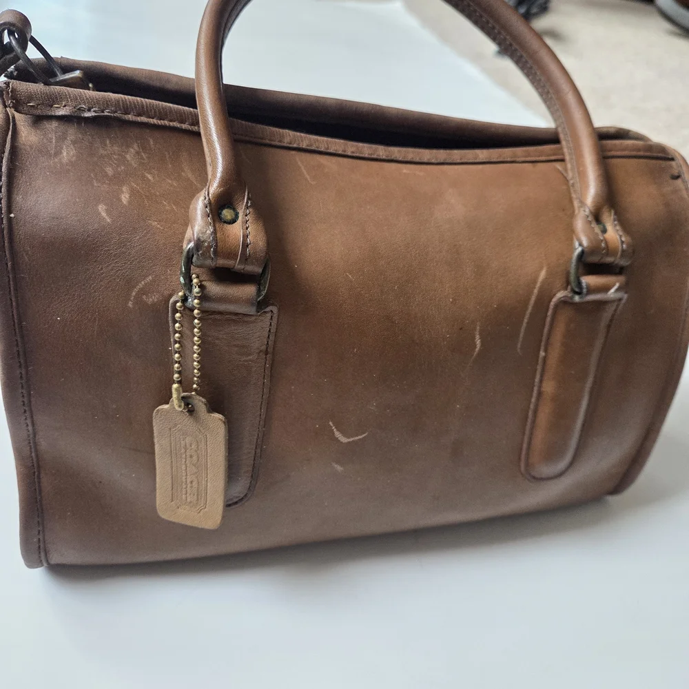 Classic Tan Leather Men's Bag - Picture 5 of 7